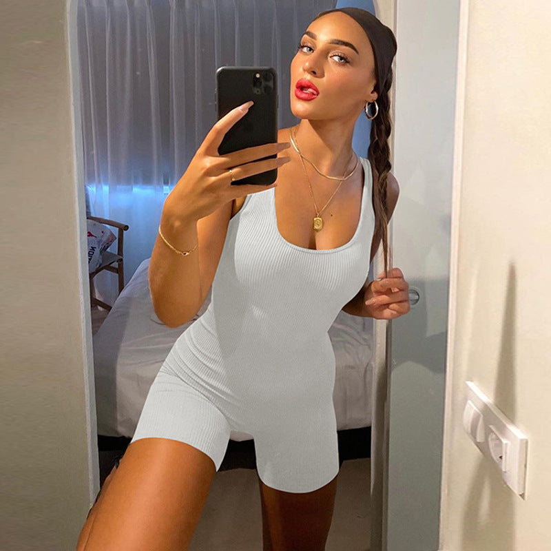 Solid color slim fit backless jumpsuit
