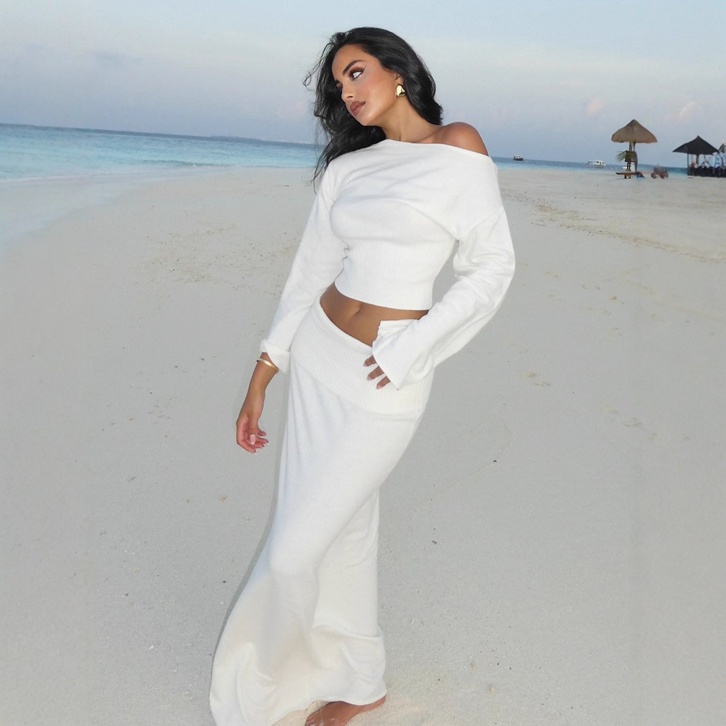 Sexy One-Shoulder Polar Fleece Long Sleeve Top and High-Waist Folded Waistband Versatile Skirt Two-Piece Set