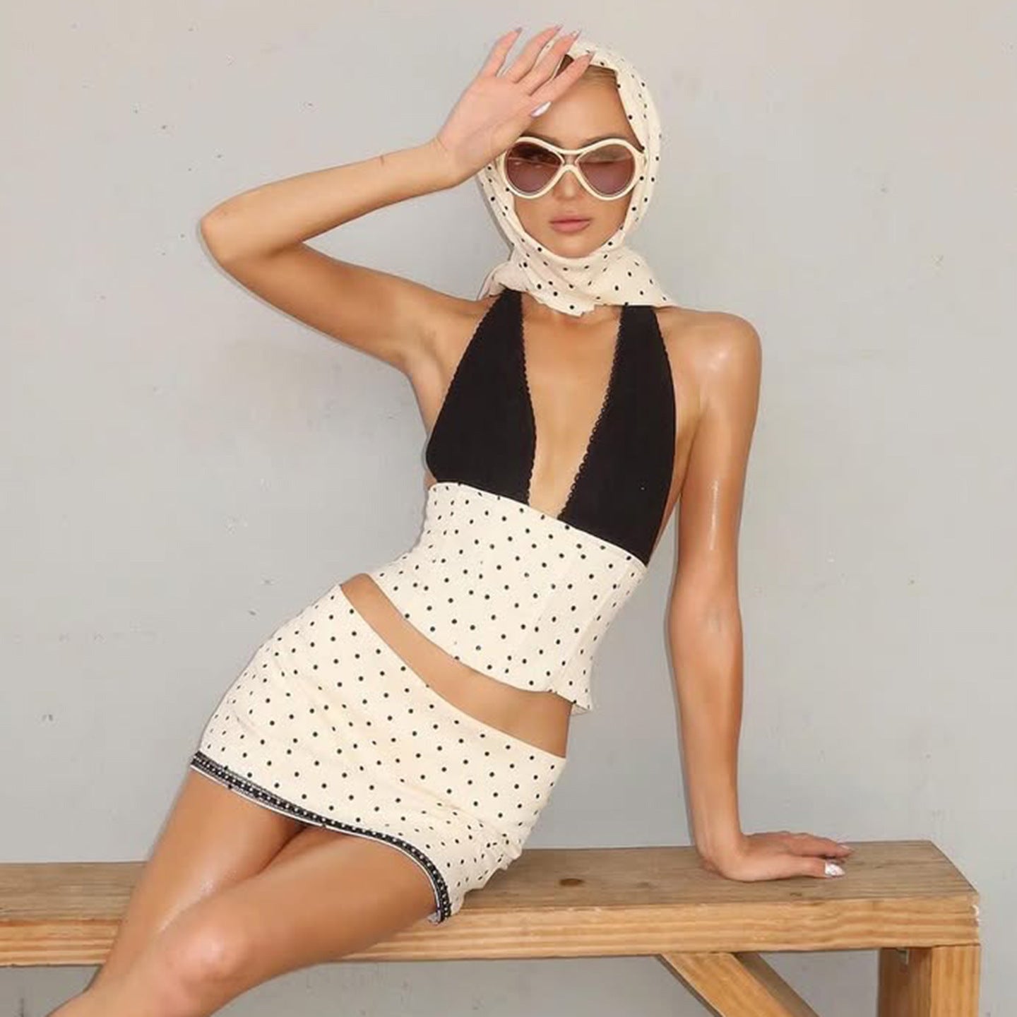 Audrey Hepburn Color Block Halter V-Neck Tank Top + Low Waist Polka Dot Mini A-Line Skirt Spicy Two-Piece Set