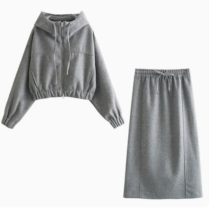 Fashionable Casual Hooded Zip-Up Sweatshirt Jacket + Shorts