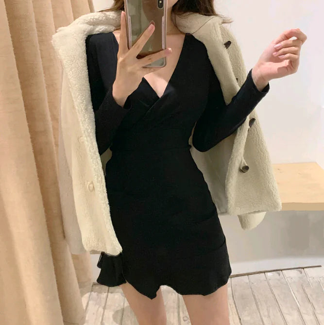 V-Neck Long Sleeve Dress with Fitted Mermaid Style