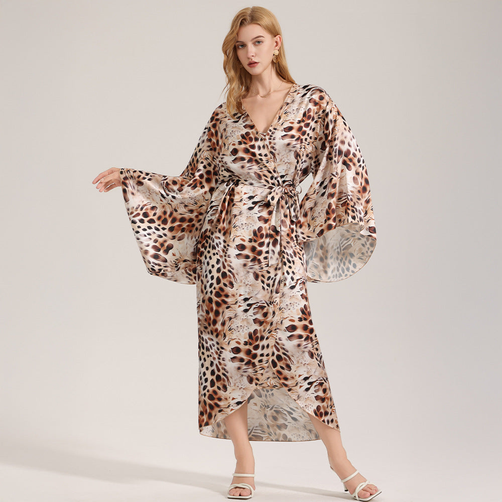Two piece set of camisole outer robe