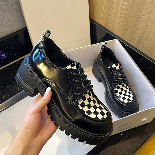 Vintage British Style Thick Sole Lace-Up Leather Shoes