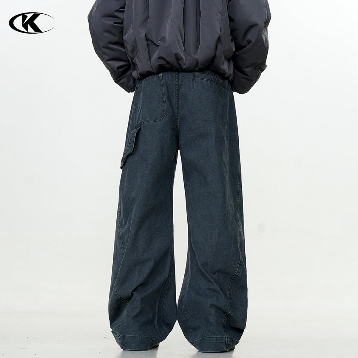 Loose Fit Carpenter Pants for Men and Women Wide Leg Trousers with Casual Simple Design
