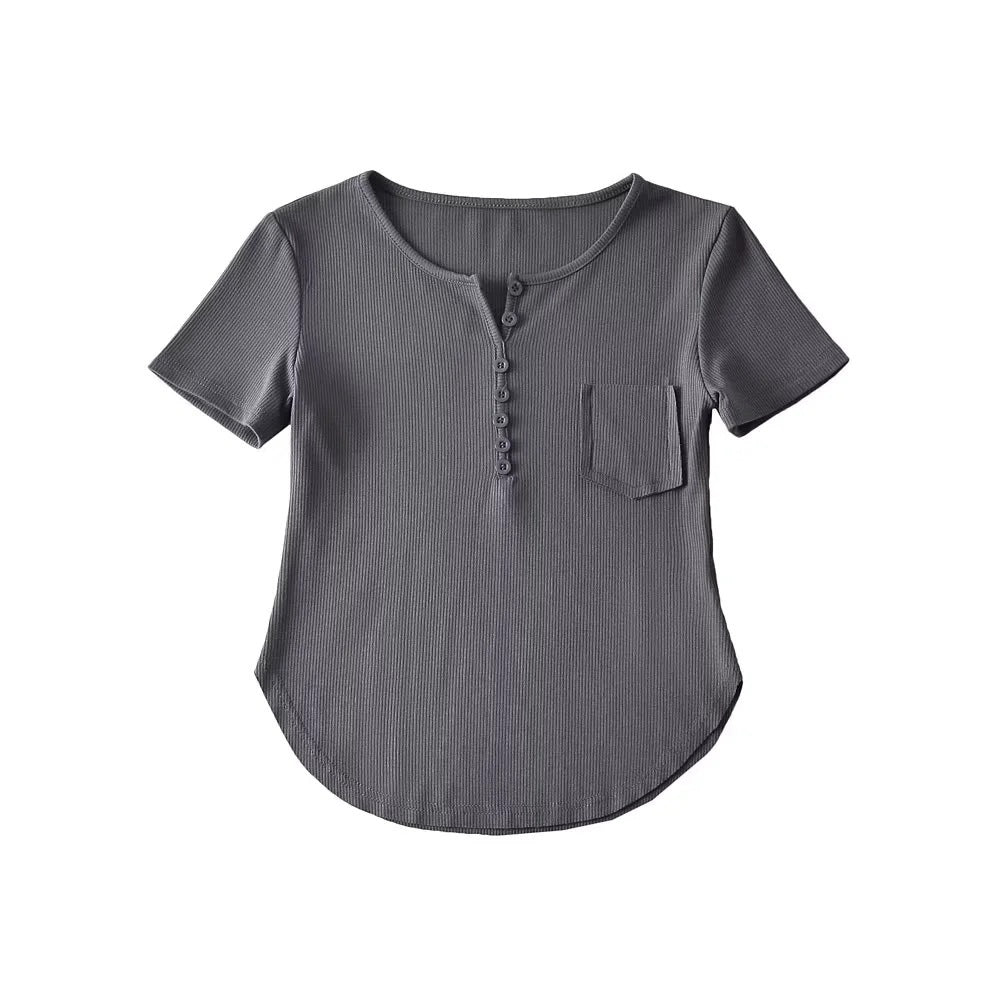Round neck small breasted pocket short sleeved T-shirt