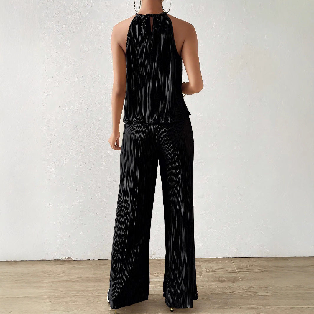 Neck strap and pants set