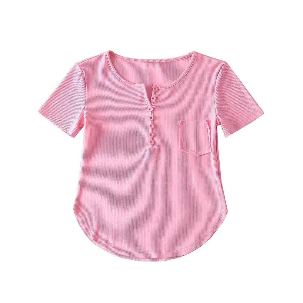 Round neck small breasted pocket short sleeved T-shirt