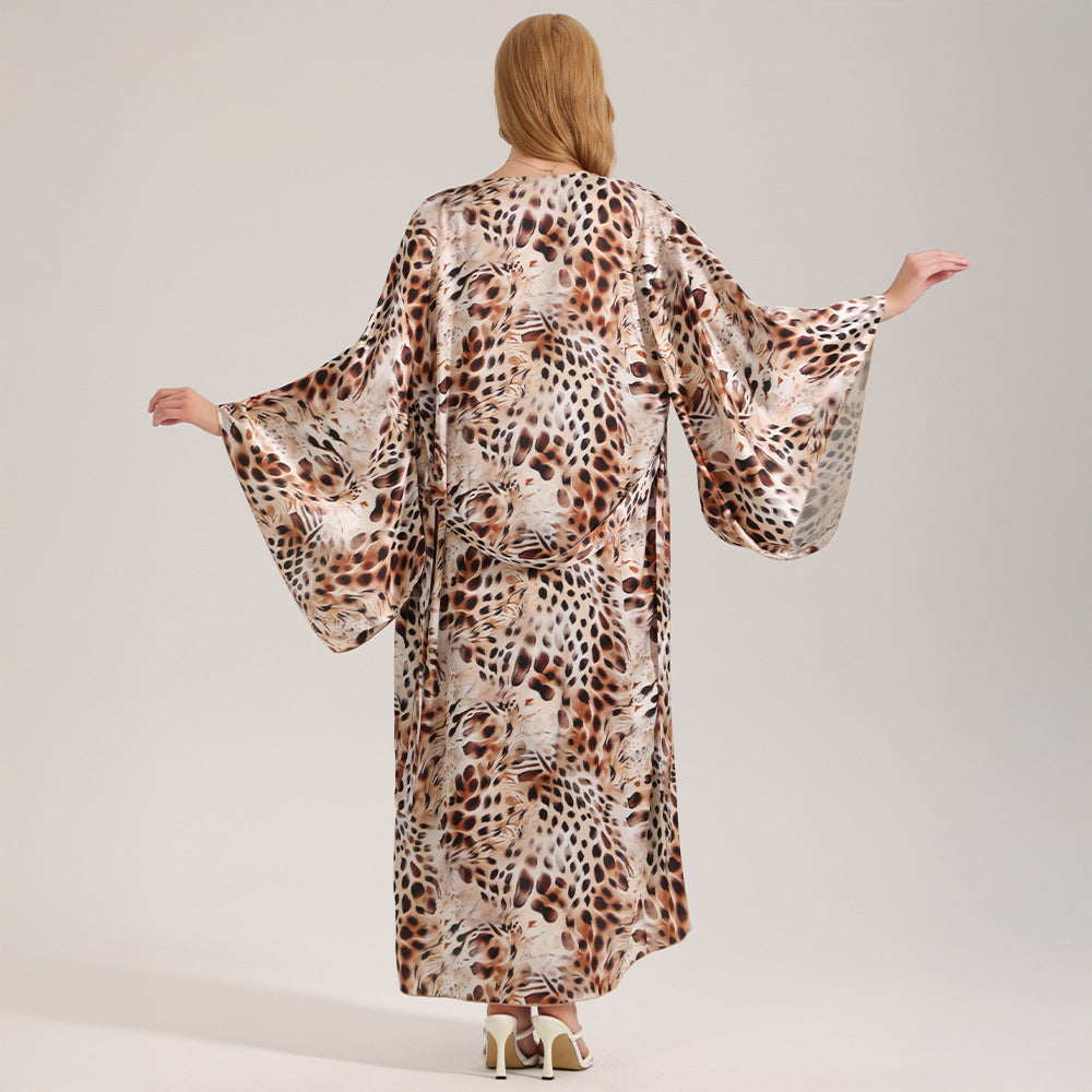 Two piece set of camisole outer robe