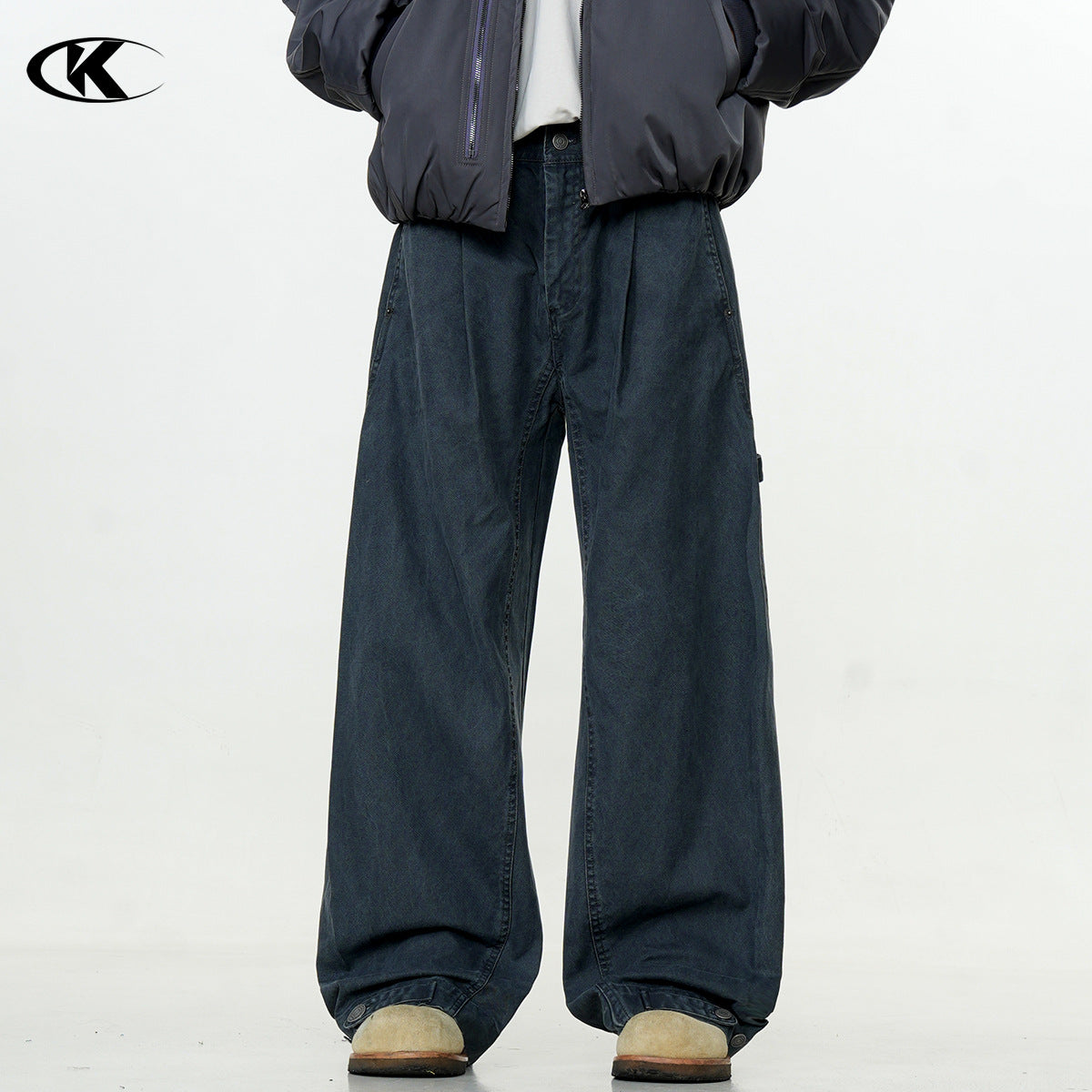 Loose Fit Carpenter Pants for Men and Women Wide Leg Trousers with Casual Simple Design