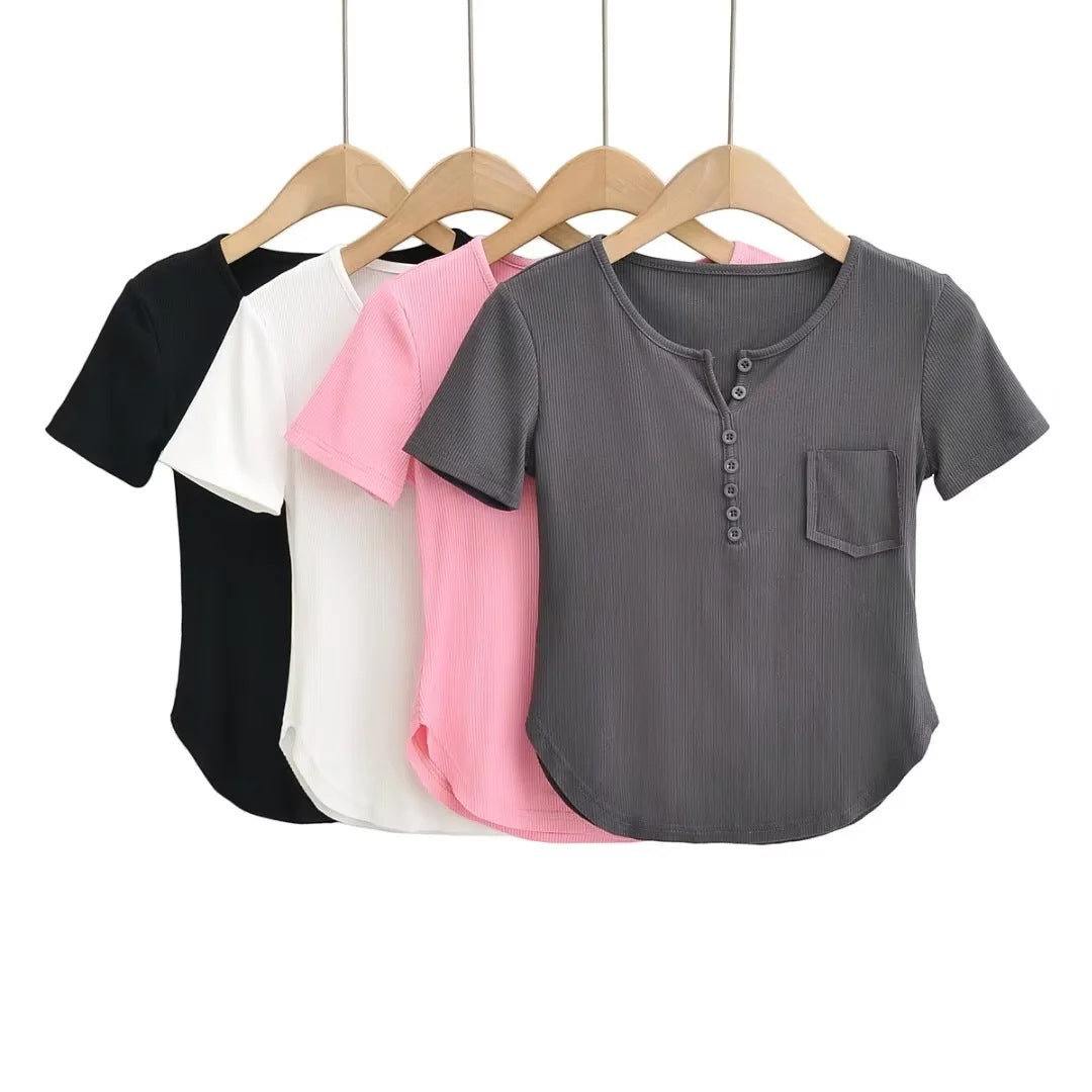 Round neck small breasted pocket short sleeved T-shirt