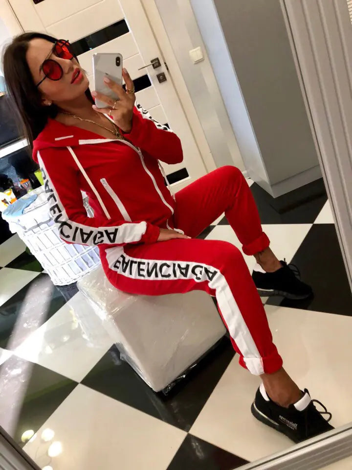2019 Women's Fashion Hoodie Sports Set for Cross-Border