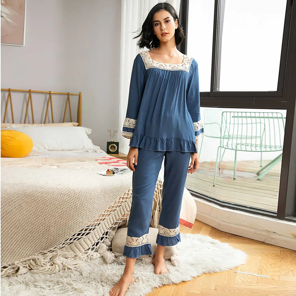 Casual Solid Color Lace Stitching Home Wear for Fall/Winter