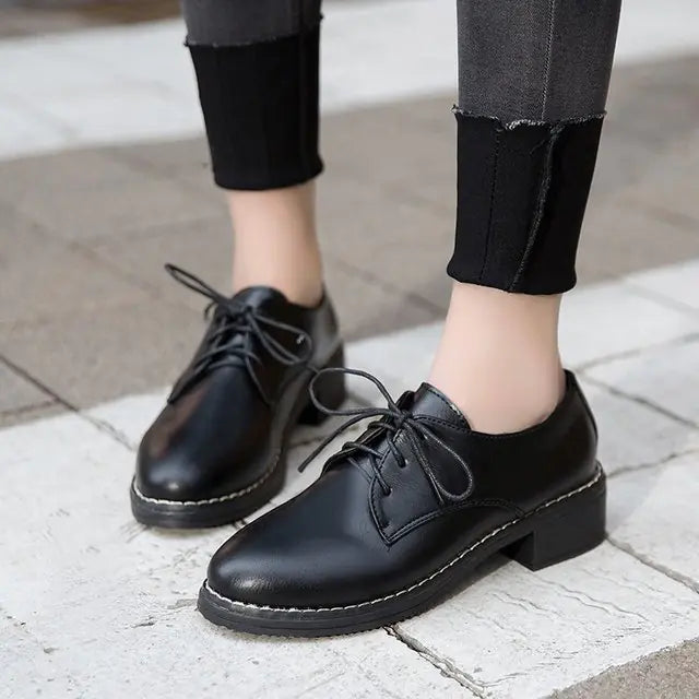 Women's New British Style Oxford Lace-up Flat Shoes