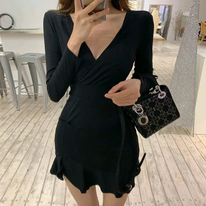 V-Neck Long Sleeve Dress with Fitted Mermaid Style
