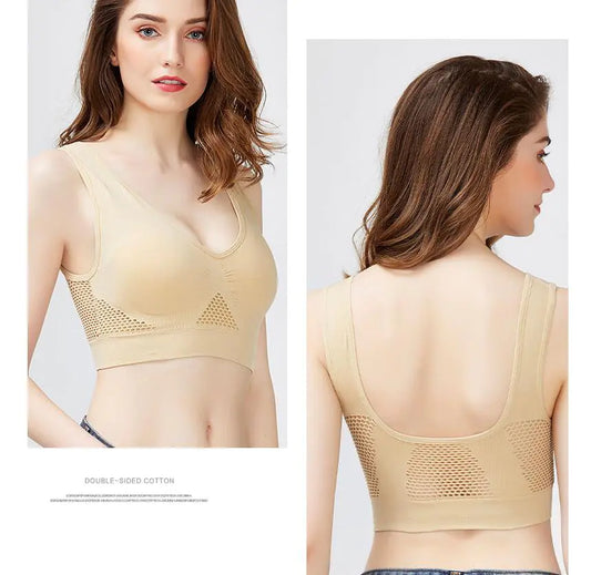 Plus Size Sports Bra with Breathable Cutouts for Yoga