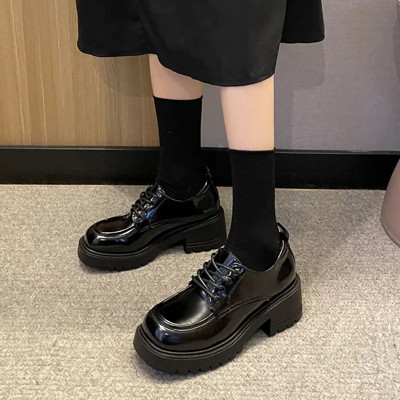 Vintage British Style Thick Sole Lace-Up Leather Shoes