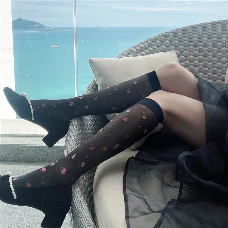 Core-spun Silk Jacquard Thin Transparent Tube Socks