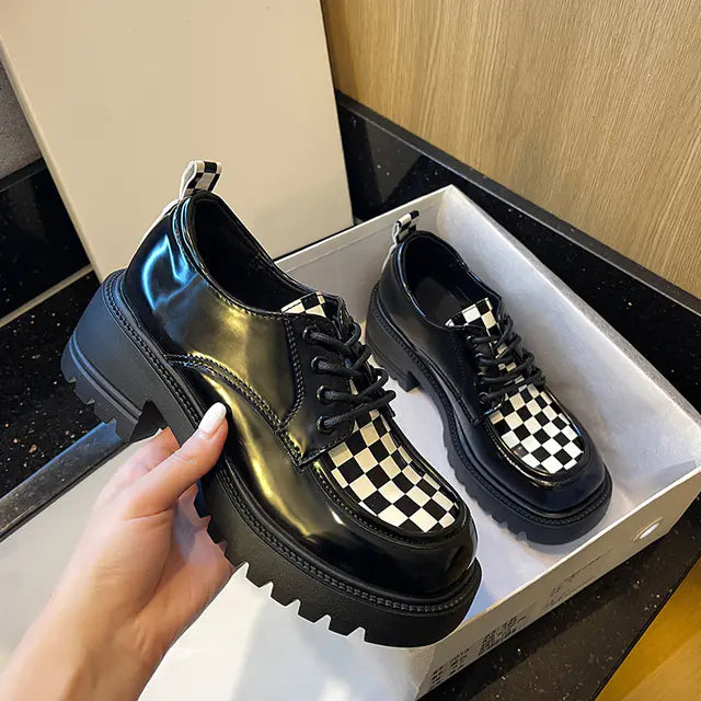 Vintage British Style Thick Sole Lace-Up Leather Shoes
