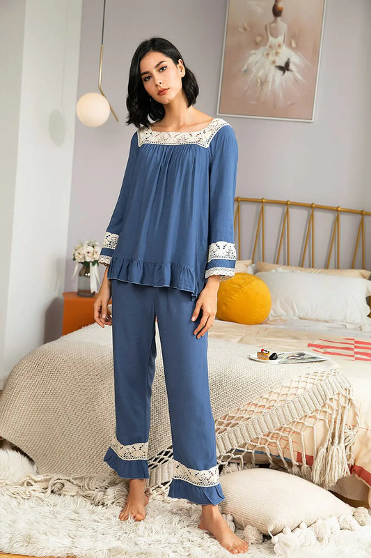 Casual Solid Color Lace Stitching Home Wear for Fall/Winter